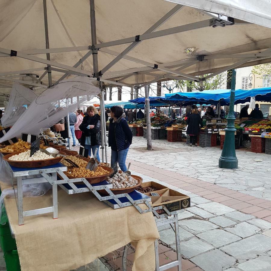 **** Very Central Ajaccio 36 Rue Fesch, Cosy Flat In City Center Pedestrian Street, Up To 4 People **** المظهر الخارجي الصورة
